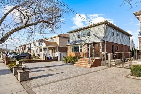 157-33 98th St, New York, NY 11414