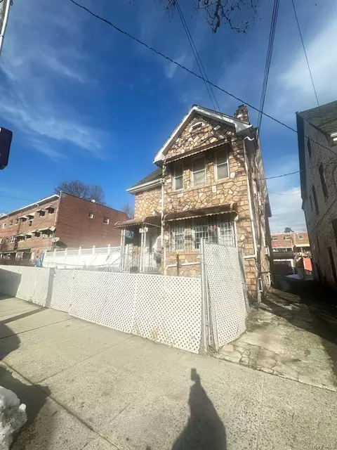 434 Torry Ave, New York, NY 10473
