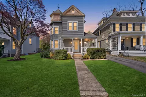 8 Broadway, Cornwall, NY 12518