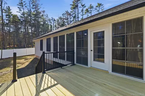 Exterior - 21 Crawford Rd, Highland, NY 12528 photo 7 of 15