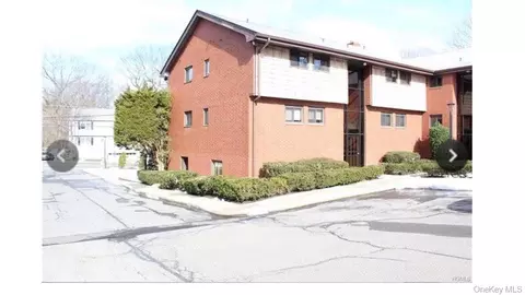 70 West St #A5, Harrison, NY 10528