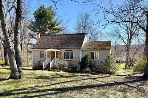 2882 Lexington Ave, Yorktown, NY 10547