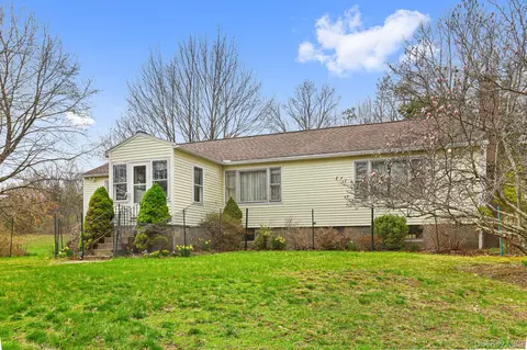 770 Gahbauer Rd, Hudson, NY 12534
