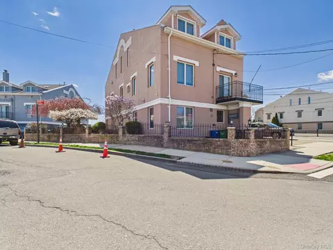 3318 Griswold Ave, New York, NY 10465