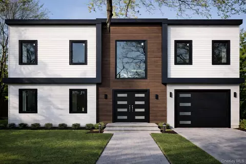 557 Knoll Ct, Seaford, NY 11783