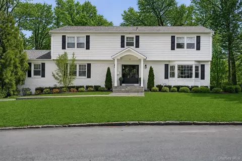 12 S Canterbury Rd S, Harrison, NY 10528