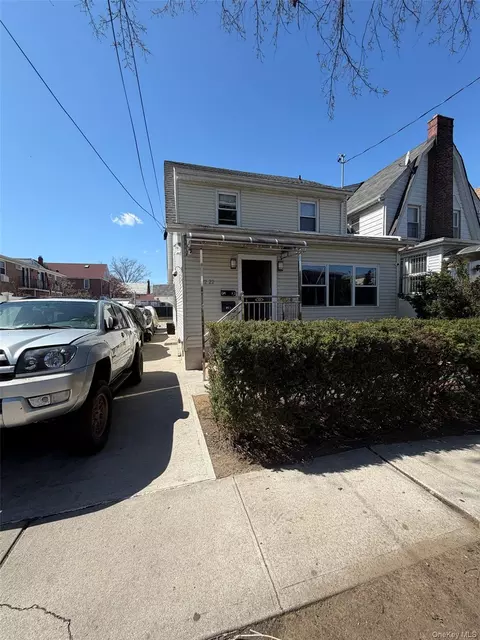 2222 Lee St, New York, NY 11357