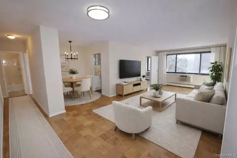100 E Hartsdale Ave #5DE, Greenburgh, NY 10530