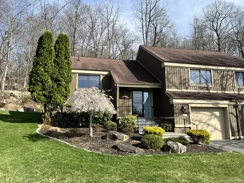 612 Heritage Hls #A, Somers, NY 10589