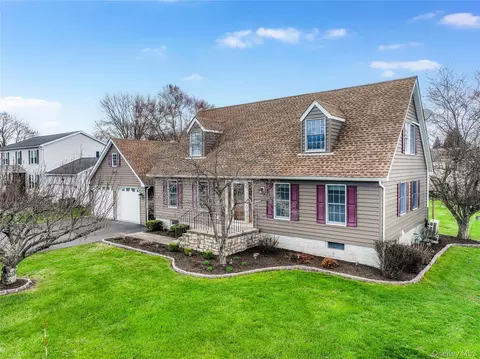 247 Bowne St, Esopus, NY 12429