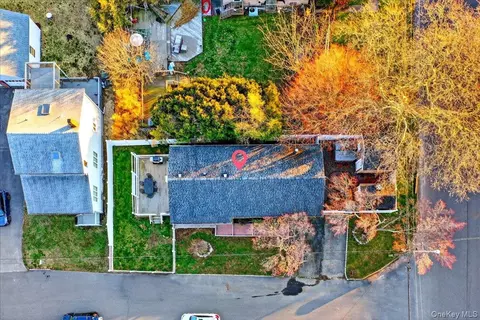 View/Area - 2 Pike St, Brookhaven, NY 11772 photo 2 of 3