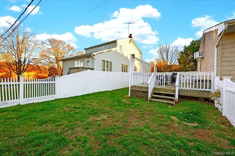 Exterior - 2 Pike St, Brookhaven, NY 11772 photo 3 of 3