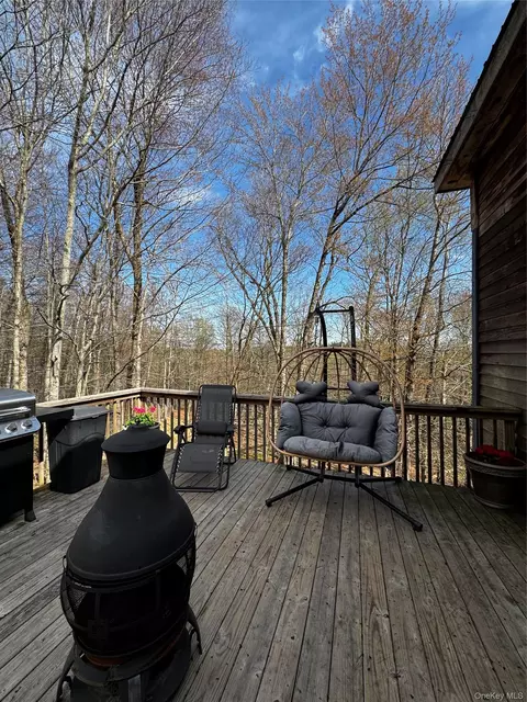 118 Whispering Pines Rd, Neversink, NY 12765