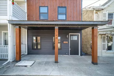2744 W Main St, Wappinger, NY 12590