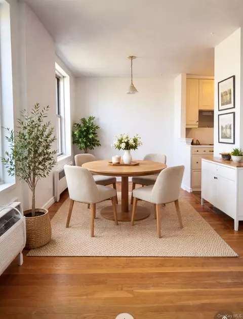 5715 Mosholu Ave #7H, New York, NY 10471