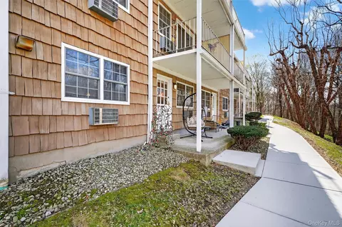 Exterior - 1840 Crompond Rd #1A4, Peekskill, NY 10566 photo 1 of 3