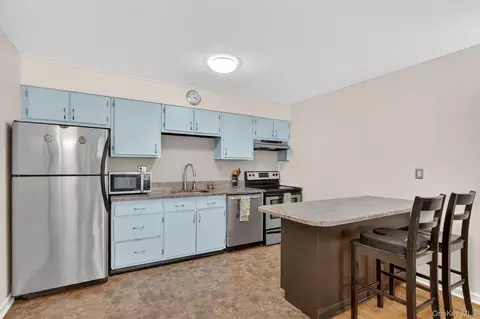 Kitchen - 1840 Crompond Rd #1A4, Peekskill, NY 10566 photo 2 of 2