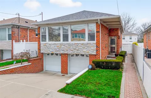 25-28 148th St, Flushing, NY 11354