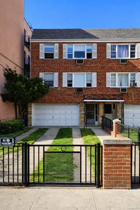 89-11 32nd Ave, New York, NY 11369
