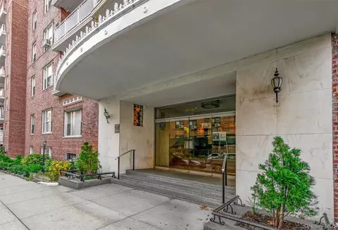 104-20 68th Dr #B/21, New York, NY 11375