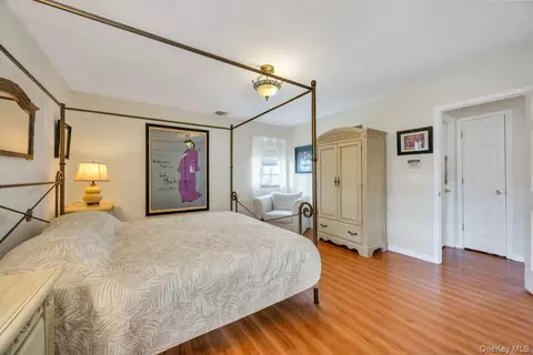 Bedroom - 4 Jerome St, Smithtown, NY 11787 photo 1 of 6