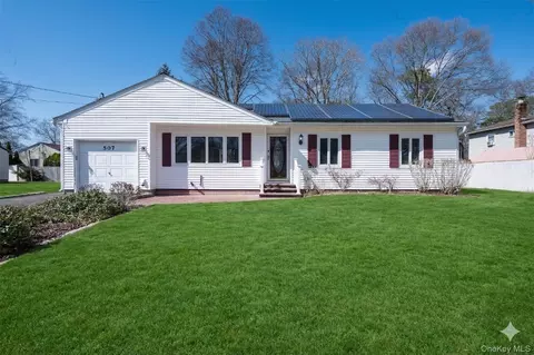 507 Joan St, Ronkonkoma, NY 11779
