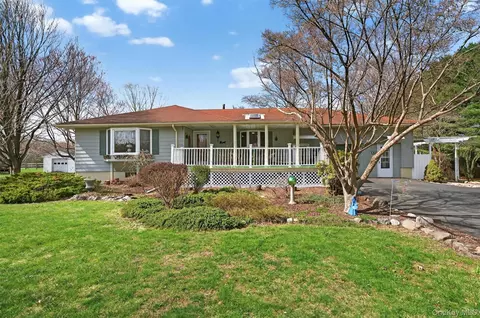 63 Ryerson Rd, Wawayanda, NY 10958