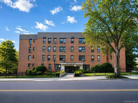 309 N Broadway #4K, Yonkers, NY 10701