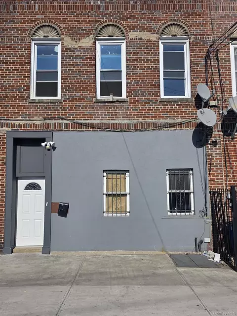 10407 177th St, Jamaica, NY 11433