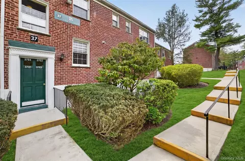 37 Fieldstone Dr #E4, Greenburgh, NY 10530