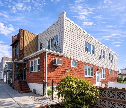 72-15 73 St, New York, NY 11385