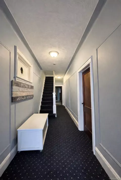 72-15 73 St, New York, NY 11385