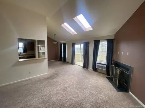 2 Lexington Hl #12, Monroe, NY 10926