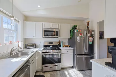 1311 Whispering Hls, Chester, NY 10918