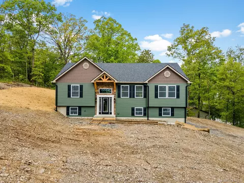 61 Smith Ave, Walden, NY 12586