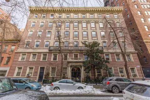 15 E 10th St #4A, New York, NY 10003