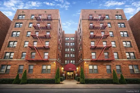 42-52 Layton St #6F, Elmhurst, NY 11373