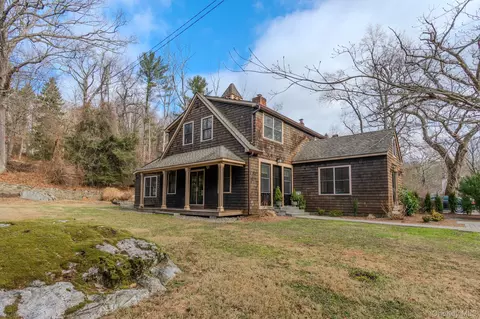 54 E Lake Stable Rd, Tuxedo, NY 10987
