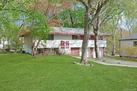 44 N Southgate Dr, Ramapo, NY 10977