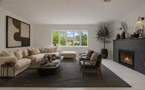 8535 Midland Pkwy, New York, NY 11432