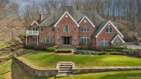 241 N Salem Rd, Lewisboro, NY 10597