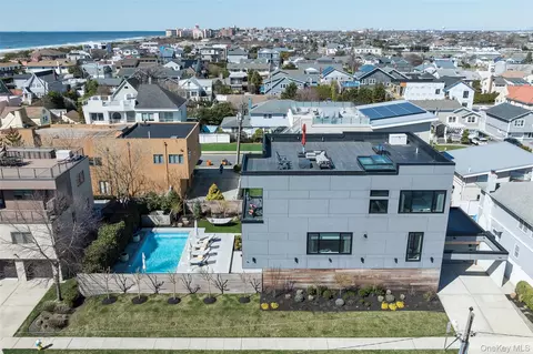 46 Nantwick St, Lido Beach, NY 11561