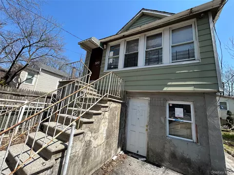 320 Thieriot Ave, New York, NY 10473