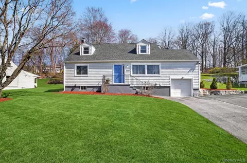 3510 Overlook Ave, Yorktown, NY 10598