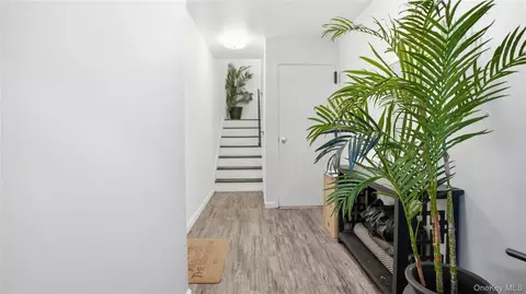 Entry Way - 253 Cornelia St, Brooklyn, NY 11221 photo 3 of 3