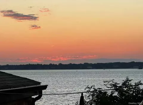 57 Pennyfield Cp, New York, NY 10465