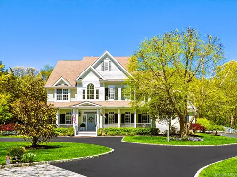 503 Cold Spring Rd, Syosset, NY 11791