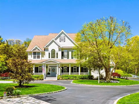 503 Cold Spring Rd, Syosset, NY 11791
