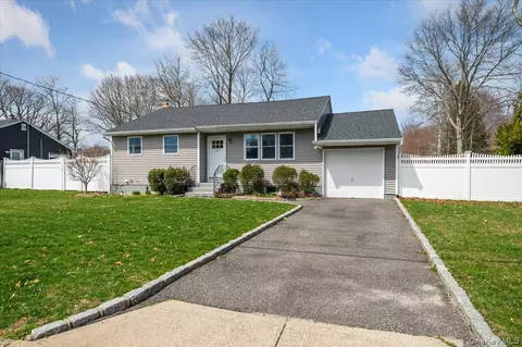 151 Sterling St, Port Jefferson Station, NY 11776