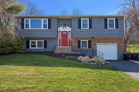 11 Creekview, Thiells, NY 10984